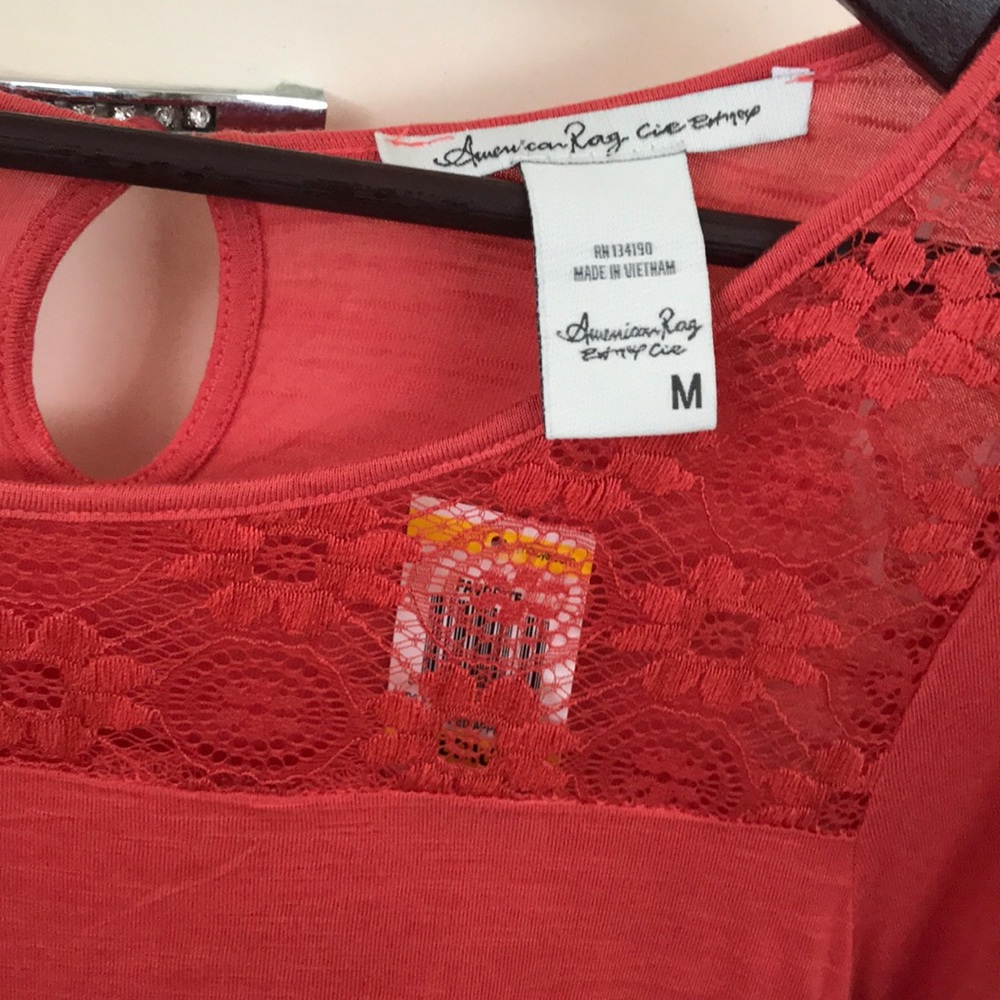 American Rag blouse size medium - Picture 2 of 3